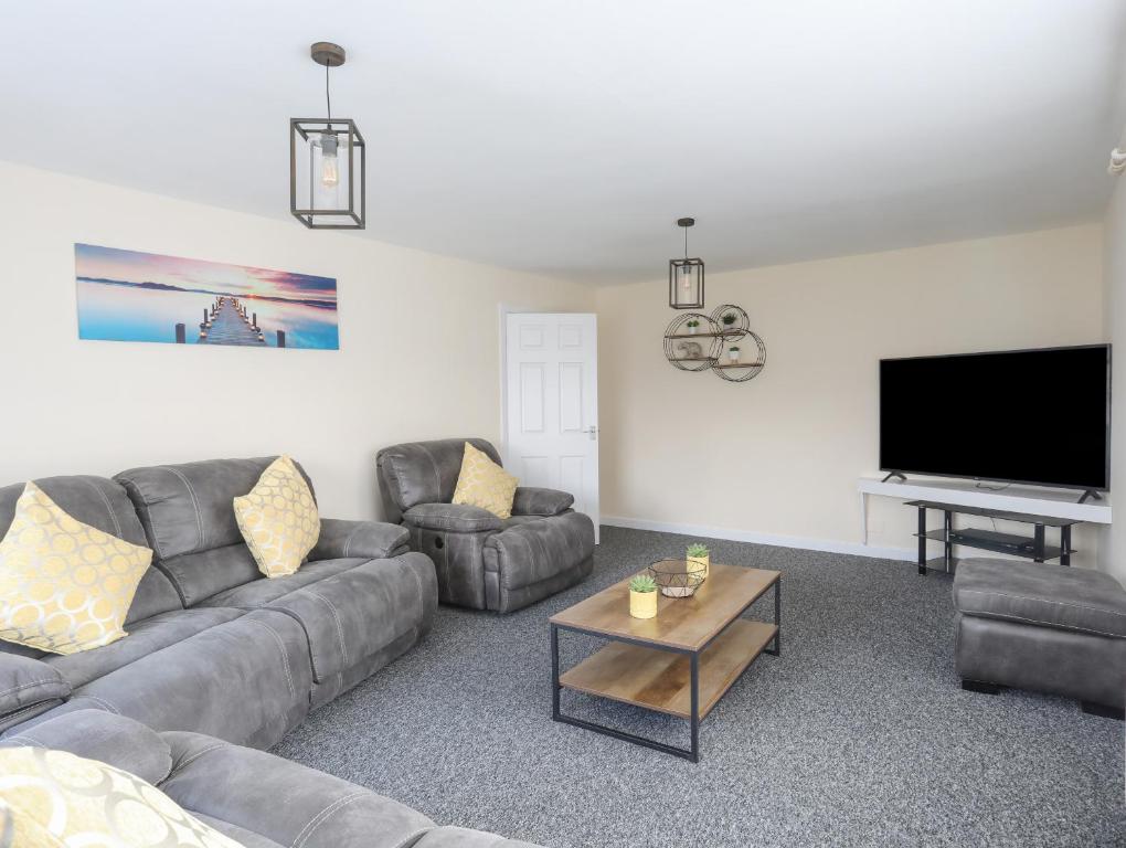 Gallery image of Coastal Cafe Apartment in Moelfre