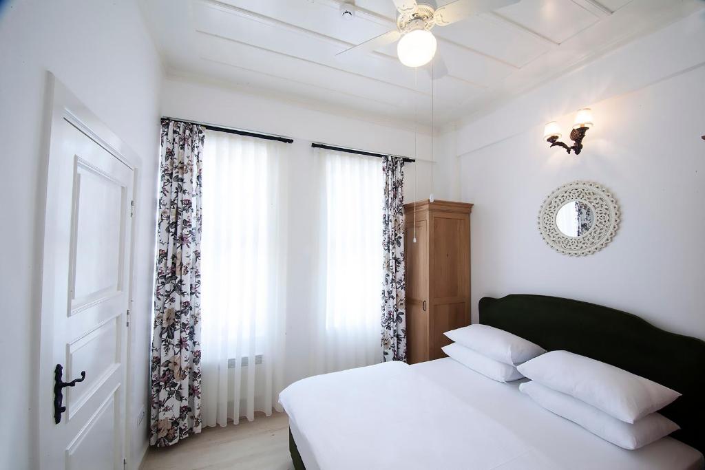 Quarante Hotel - Adult Only