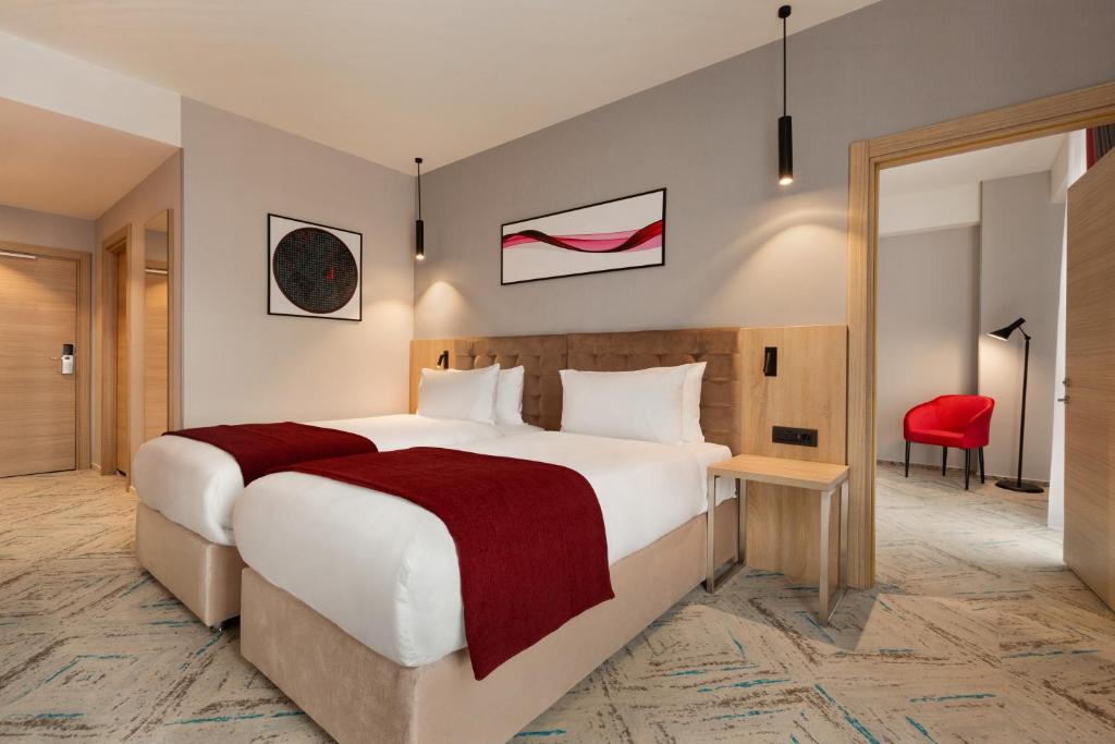 Ramada by Wyndham Targu Jiu - Habitación Doble - No Fumadores