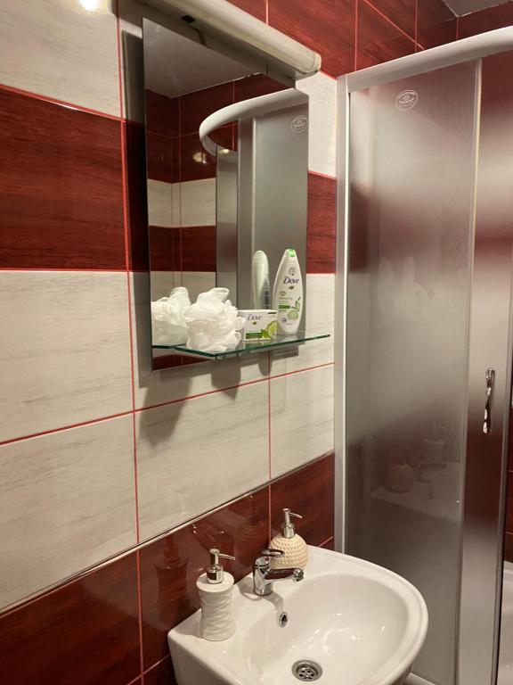 Koupelna v ubytování New apartment located in the heart of Niksic.