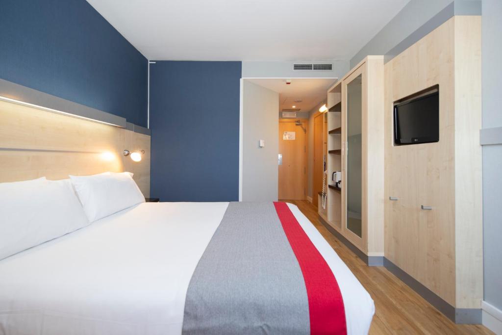 Holiday Inn Express Barcelona - Montmeló, an IHG Hotel ...