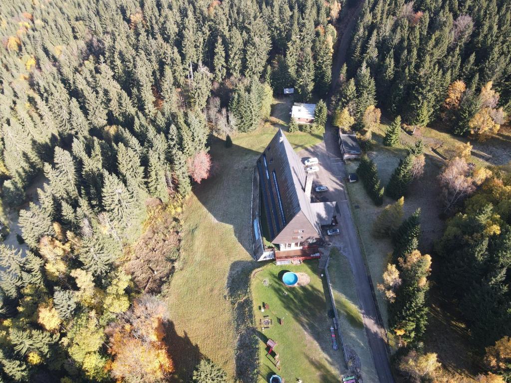 Peisaj natural din apropierea acestui hotel
