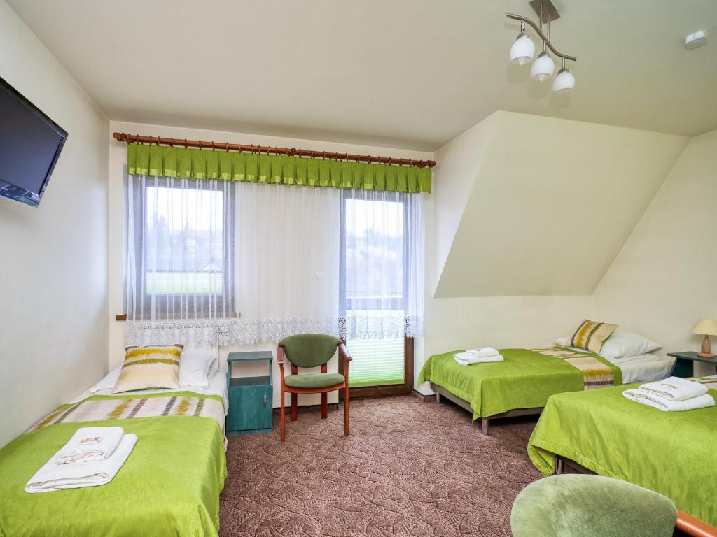 Dom Wczasowy Na Kamieńcu - Quadruple Room With Balcony