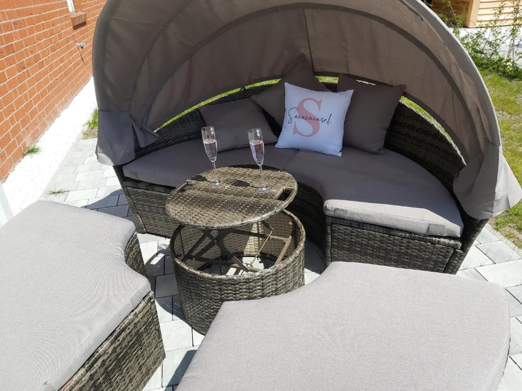 Posezení v ubytování Sonneninsel & Ankerplatz Wiek mit eigener Sauna