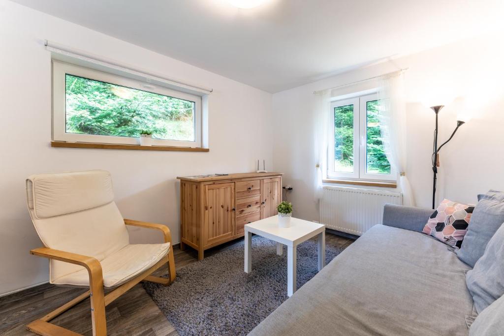 Posezení v ubytování Apartmán Liška v Peci - apartmánový dům Horalka, Pec pod Sněžkou
