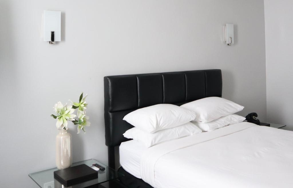 Park Plaza Lodge - Deluxe Queen Bed Room