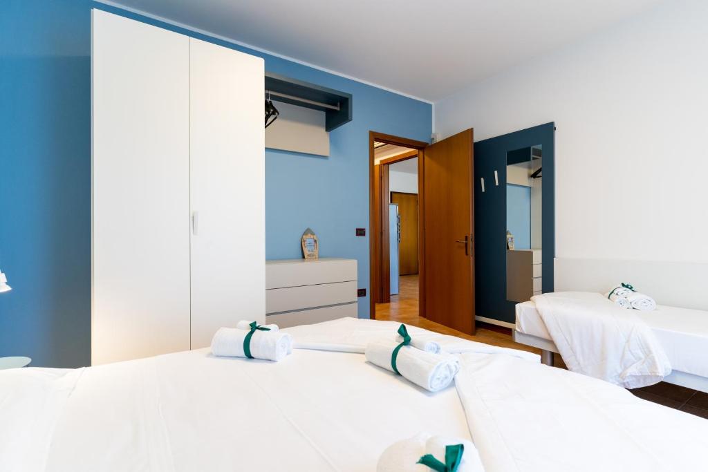 Кровать или кровати в номере Summer Time Family Resort