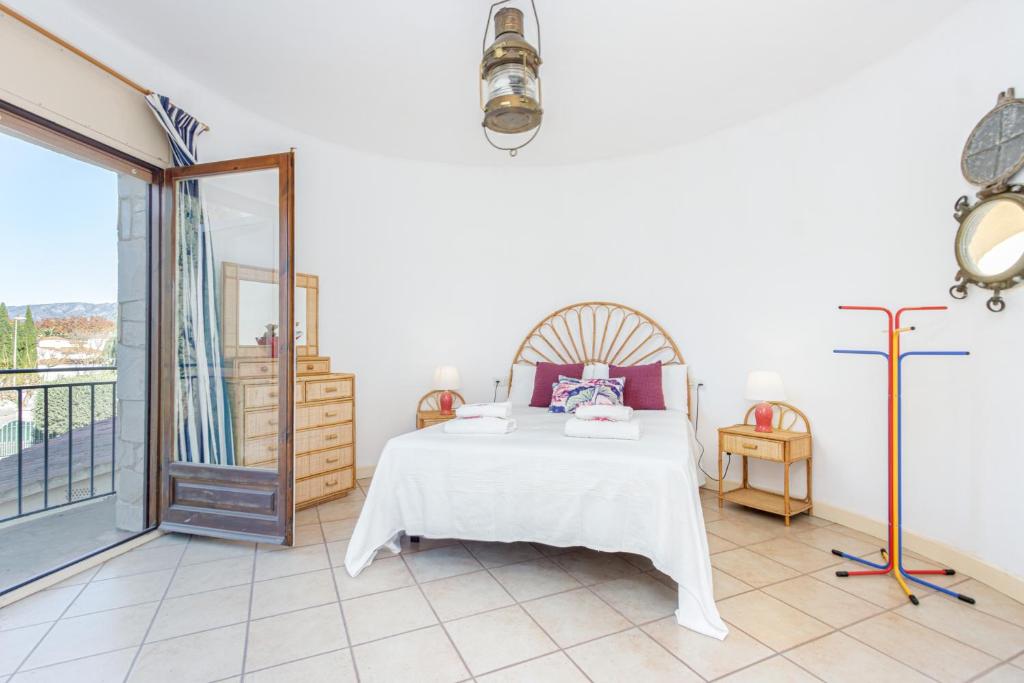 Posteľ alebo postele v izbe v ubytovaní Apart-rent Villa Ter 0010