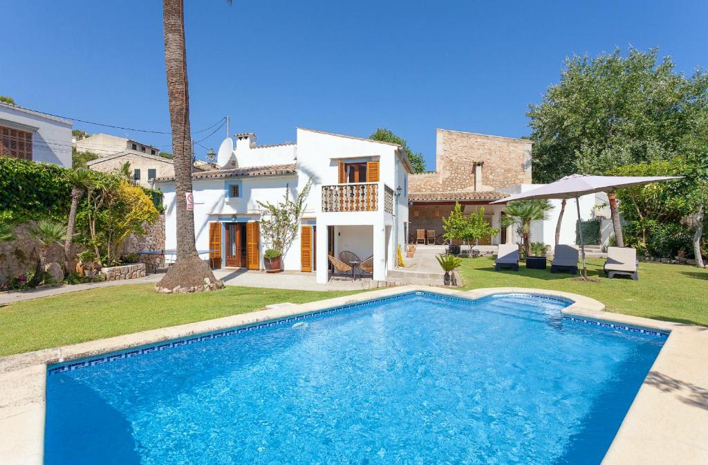 Casa Pont Roma Private Pool walk to restaurants