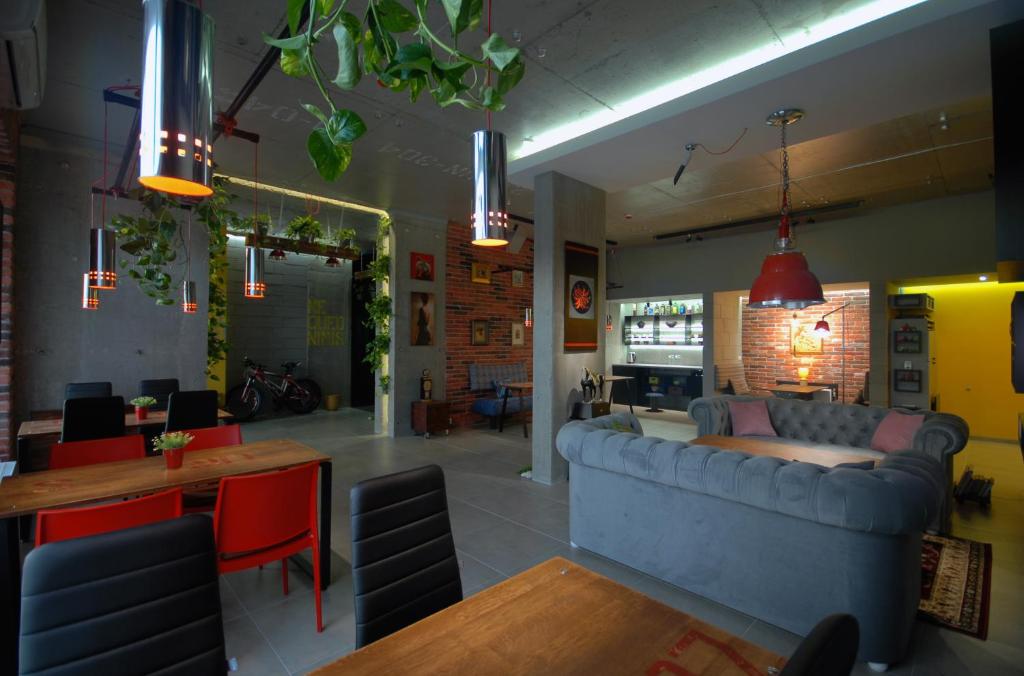 Cubby Hotel tesisinde lounge veya bar alanı