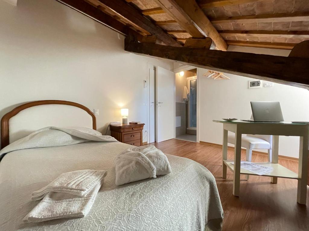 Postel nebo postele na pokoji v ubytování Ca' Settecento "Villa Cavazza Querini"