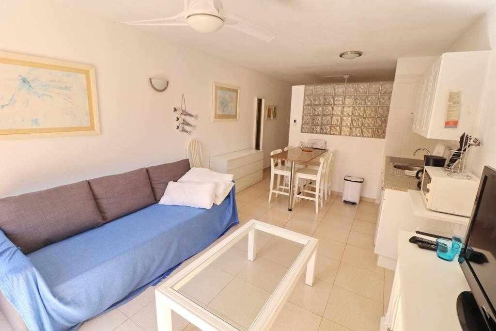 B123 Tenerife Royal Gardens Studio sleeps 4, Playa de las ...