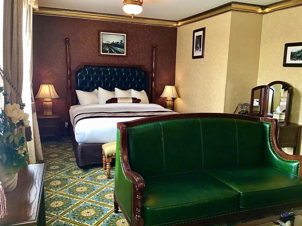 Eureka Inn, Trademark Collection by Wyndham photo
