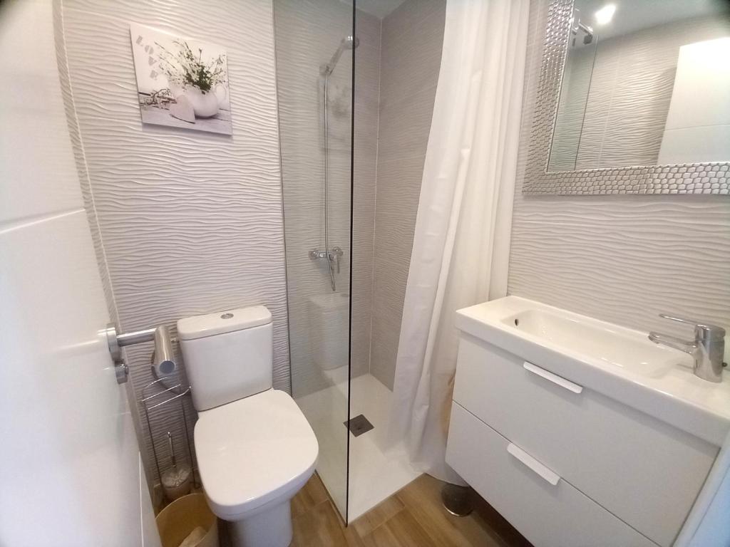 Koupelna v ubytování Apartamentos Medano - Lagos de Miramar Deluxe