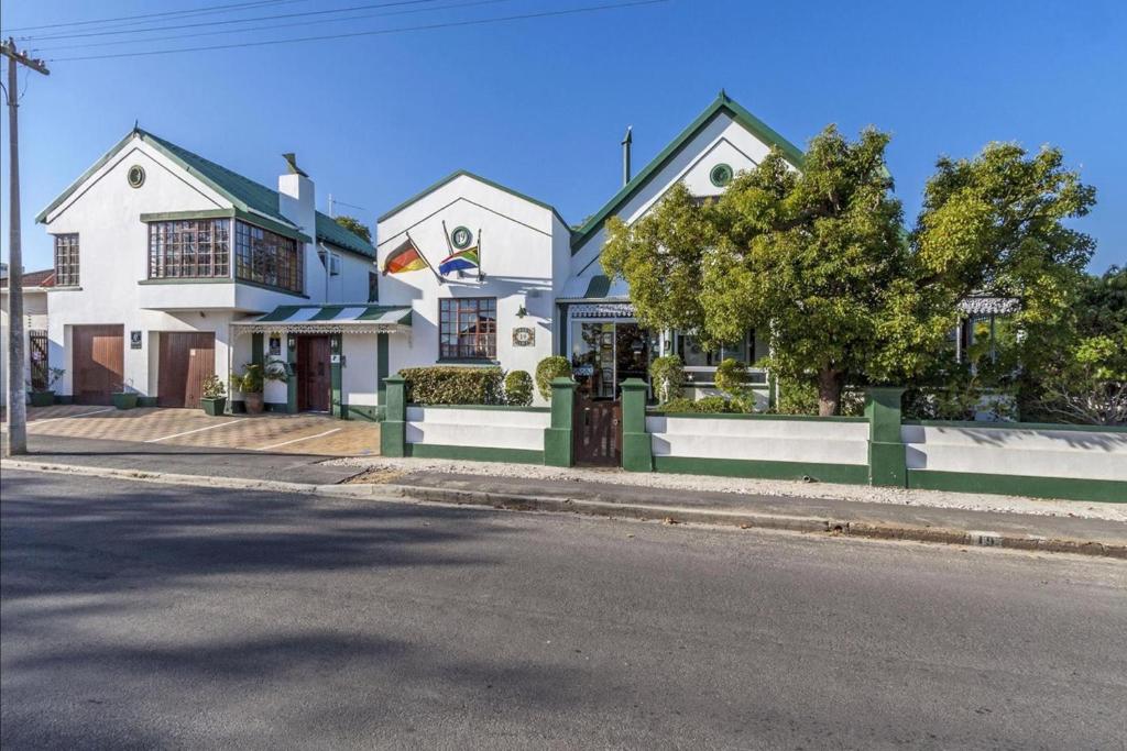 Green Gables Guest House Strand, Cape Town (updated prices 2024)
