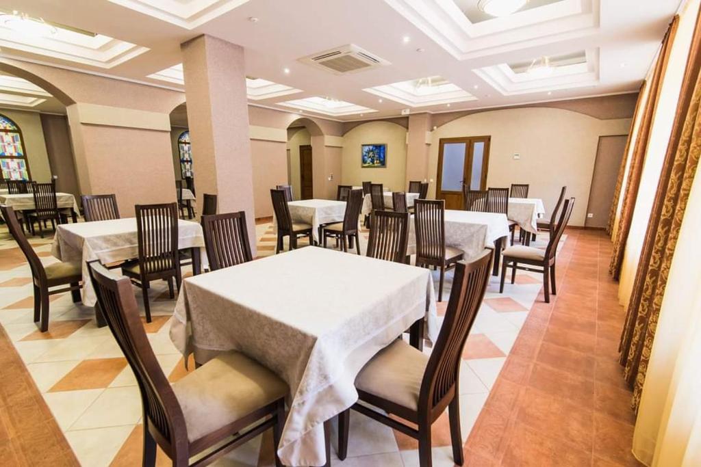 TV a/nebo společenská místnost v ubytování Koncha-Zaspa Spa Hotel