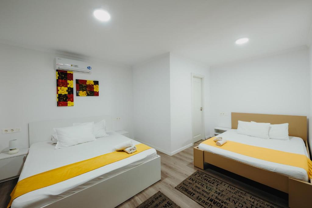 Pensiunea Karla - Triple Room With Private Bathroom