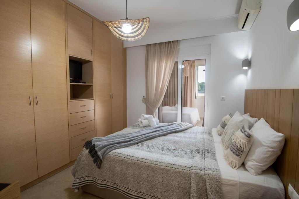 Posteľ alebo postele v izbe v ubytovaní Helen Luxury Holiday House with Sea View