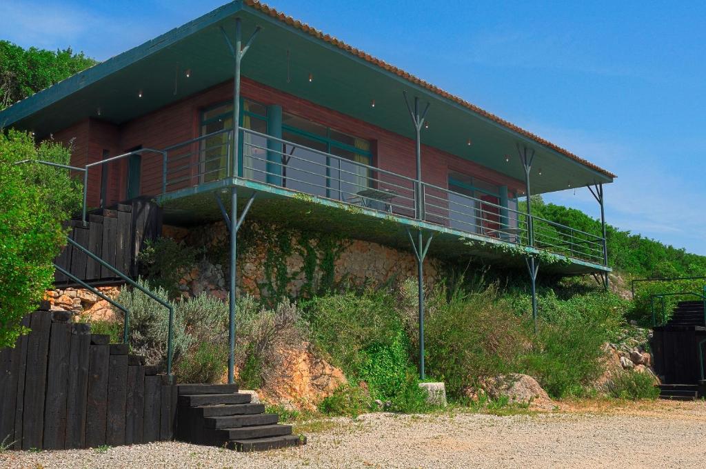 a house on the side of a hill at Mar de Serra in Rio Maior