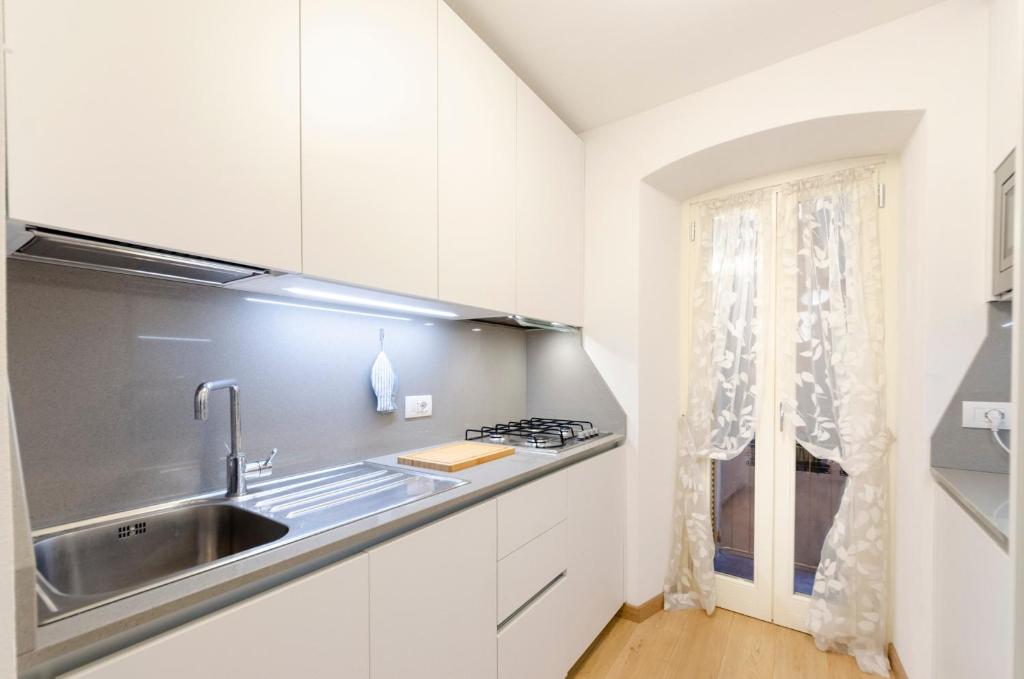 Kuchyňa alebo kuchynka v ubytovaní Appartamento di design