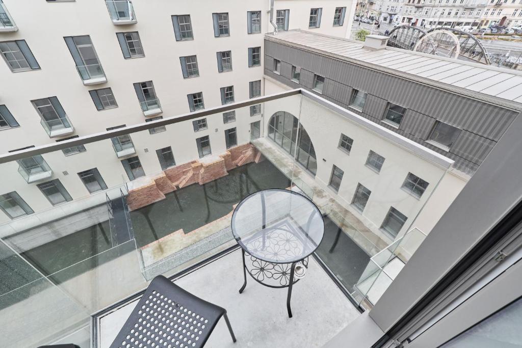 Balkón alebo terasa v ubytovaní Apartments Młyn Maria Wrocław by Noclegi Renters