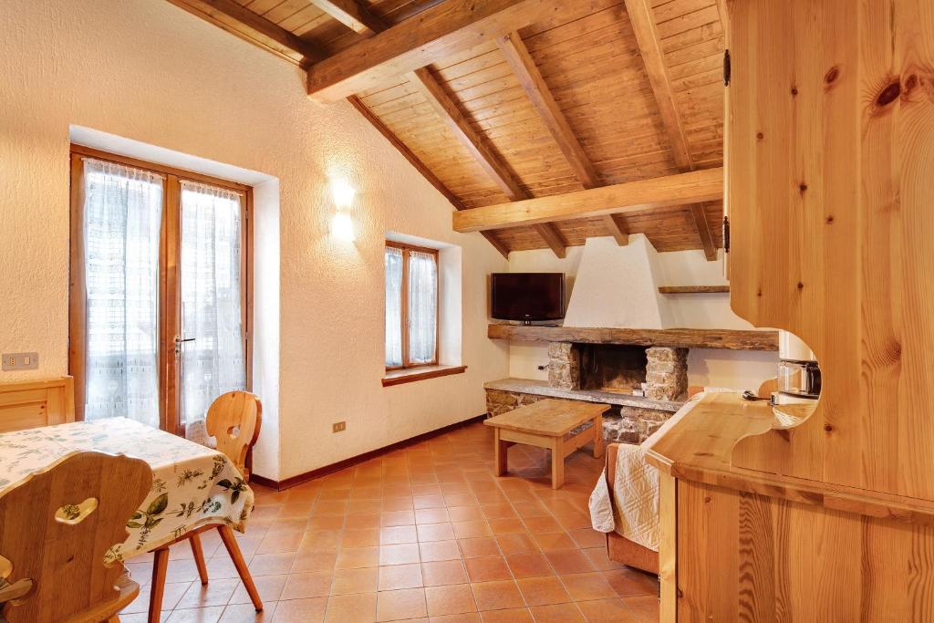 Chalet Meridiana Appartamento 10, Livigno – Updated 2022 Prices