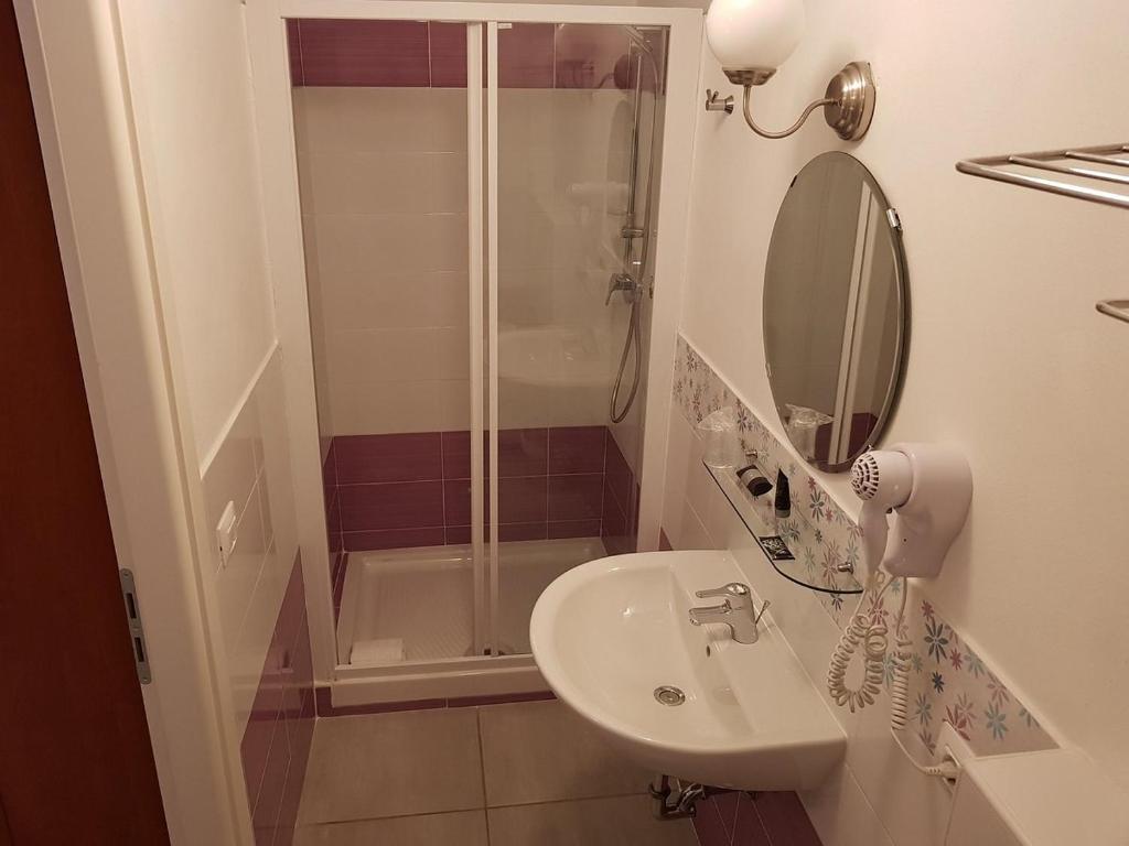 Buon Hotel Bologna Centro - Affittacamere - Self Check-In - Resim 21