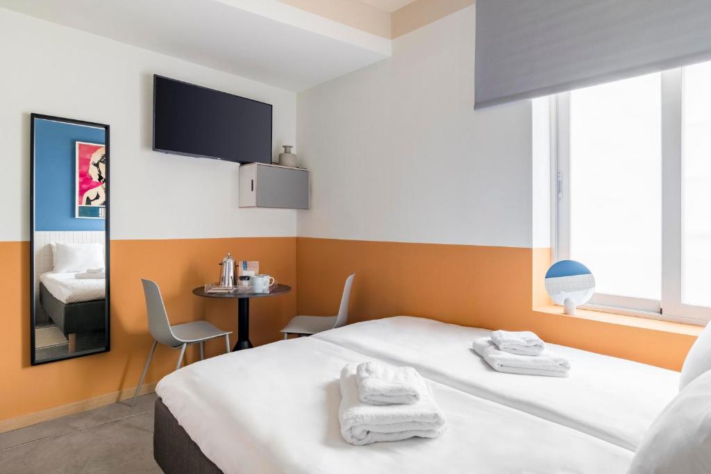 Bob W Chueca - Resim 28