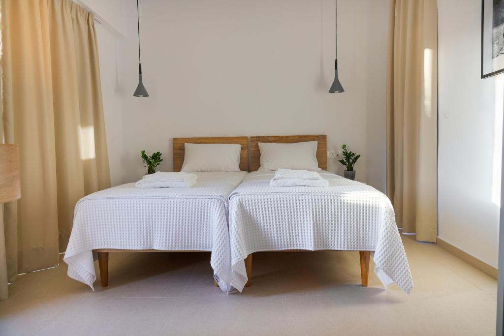 Sea Breeze Hotel - 1