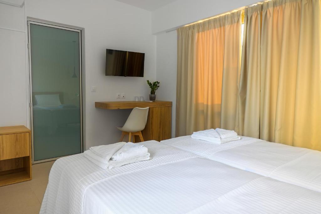 Sea Breeze Hotel - 4