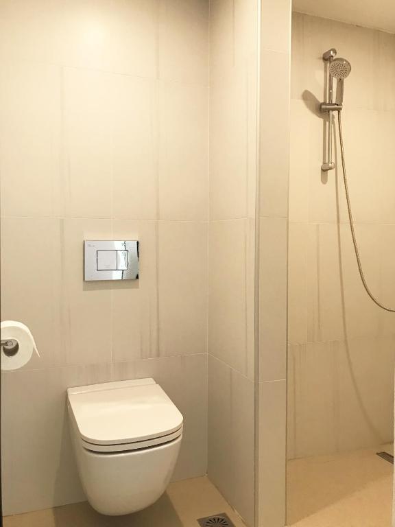 Sea Breeze Hotel - 16