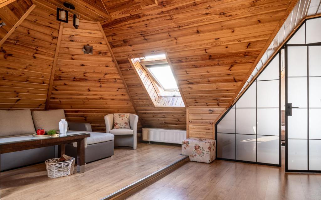 WILLA GALANTÓWKA - 17