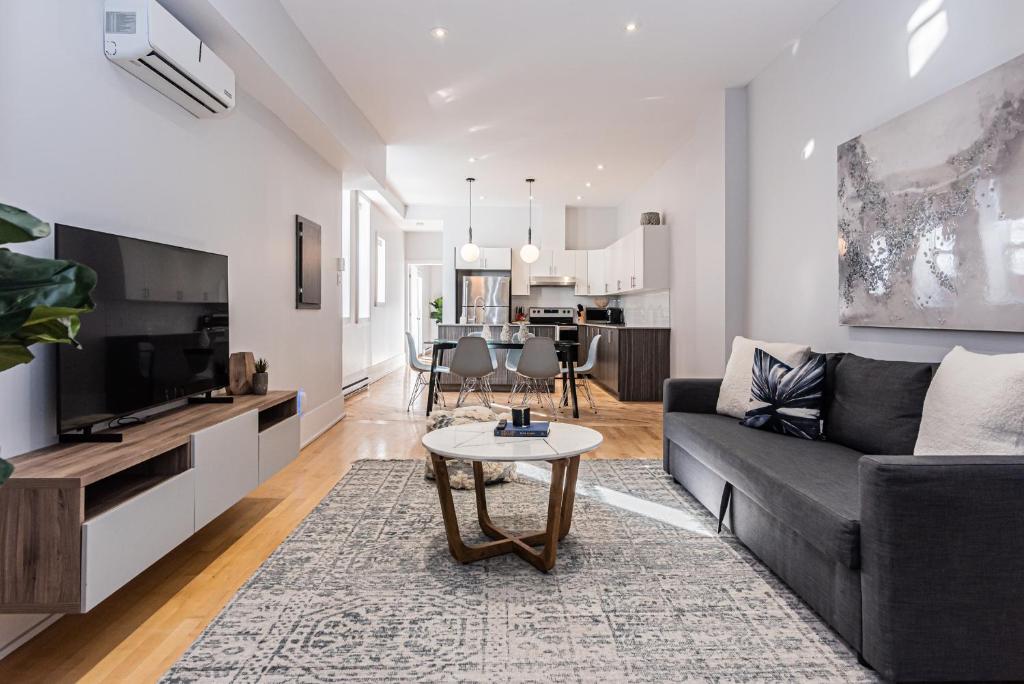 Welcoming and Homey unit near Mount Royal by DenStays - Housity