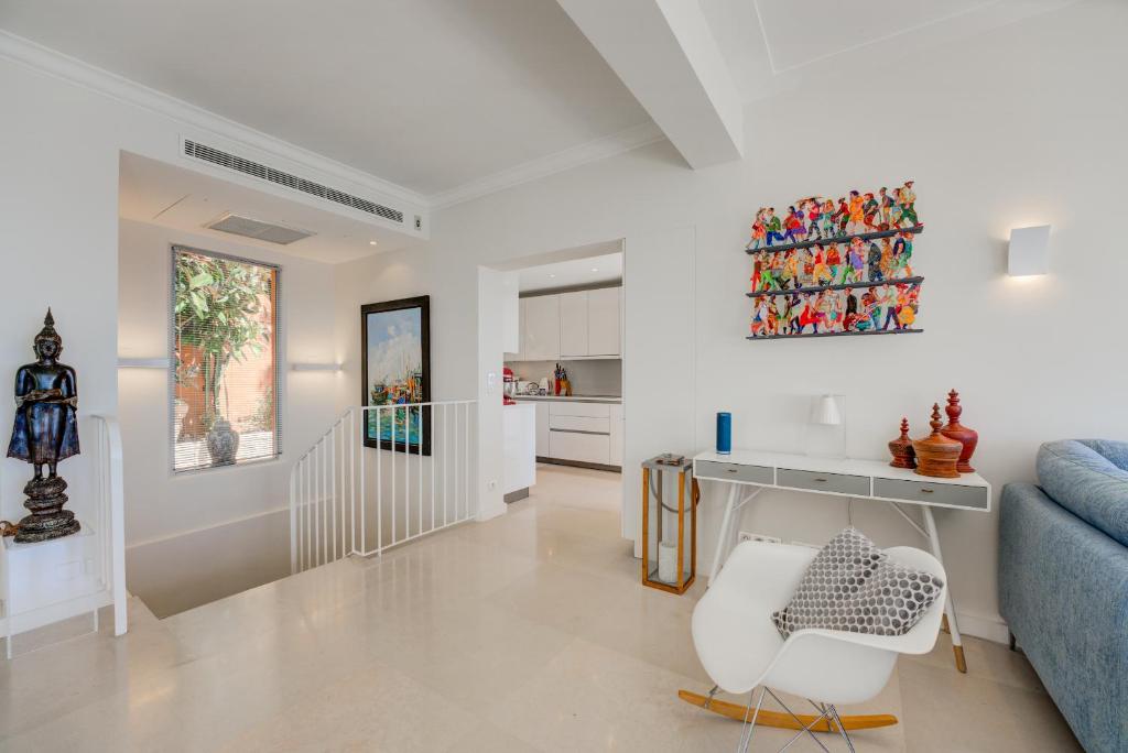 Posezení v ubytování Villa Eze Vue Mer