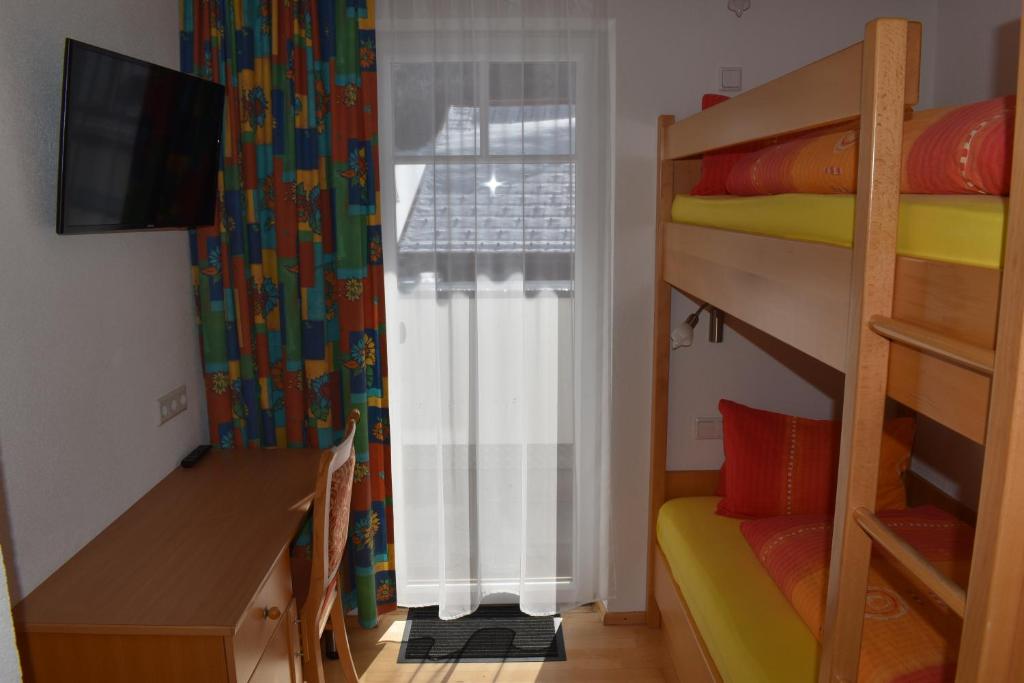 Posteľ alebo postele v izbe v ubytovaní Adamsberg