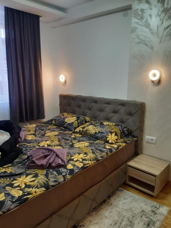 Krevet ili kreveti u jedinici u okviru objekta apartman Kraljevi čardaci Sadikovic sa garažom