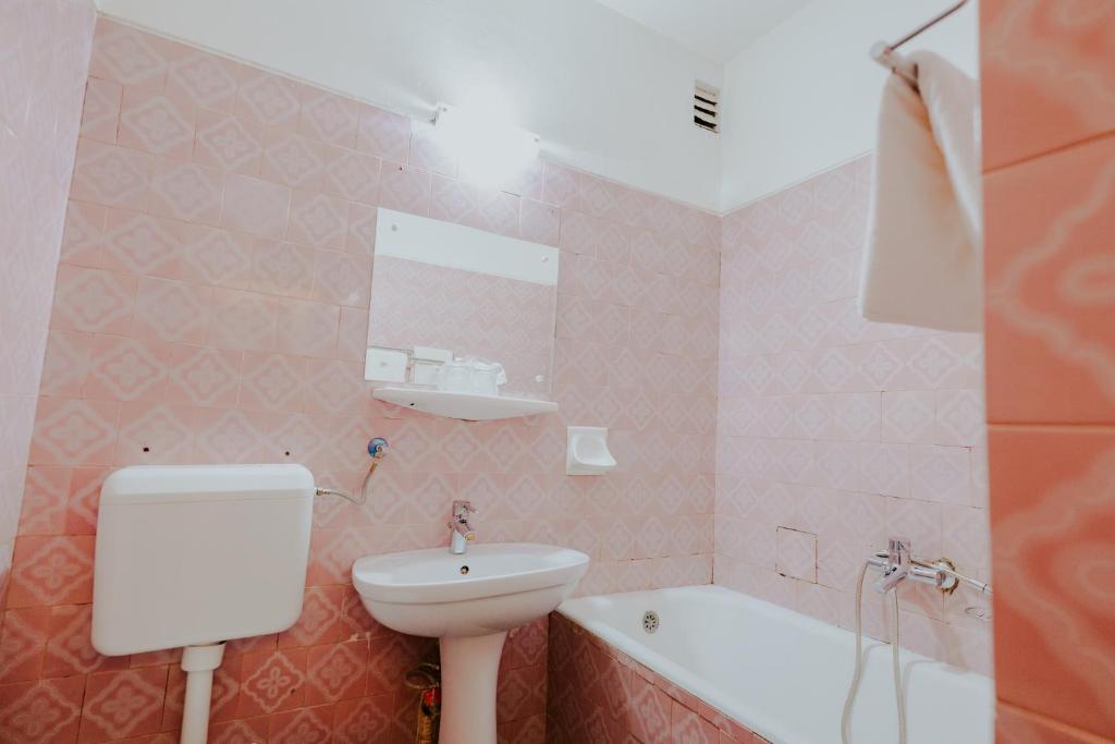 Koupelna v ubytování Hotel Tusnad