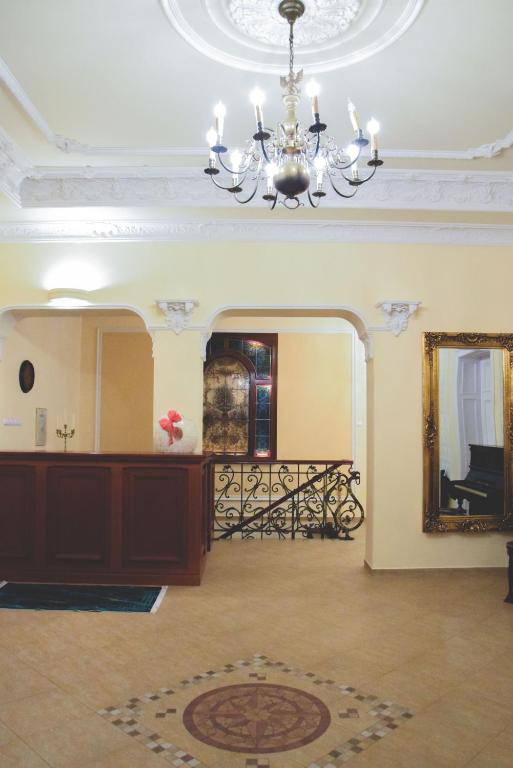 Lobby alebo recepcia v ubytovaní PAŁAC FABRYKANTA