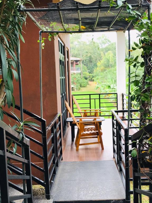 Balkón nebo terasa v ubytování Darshani Lodge