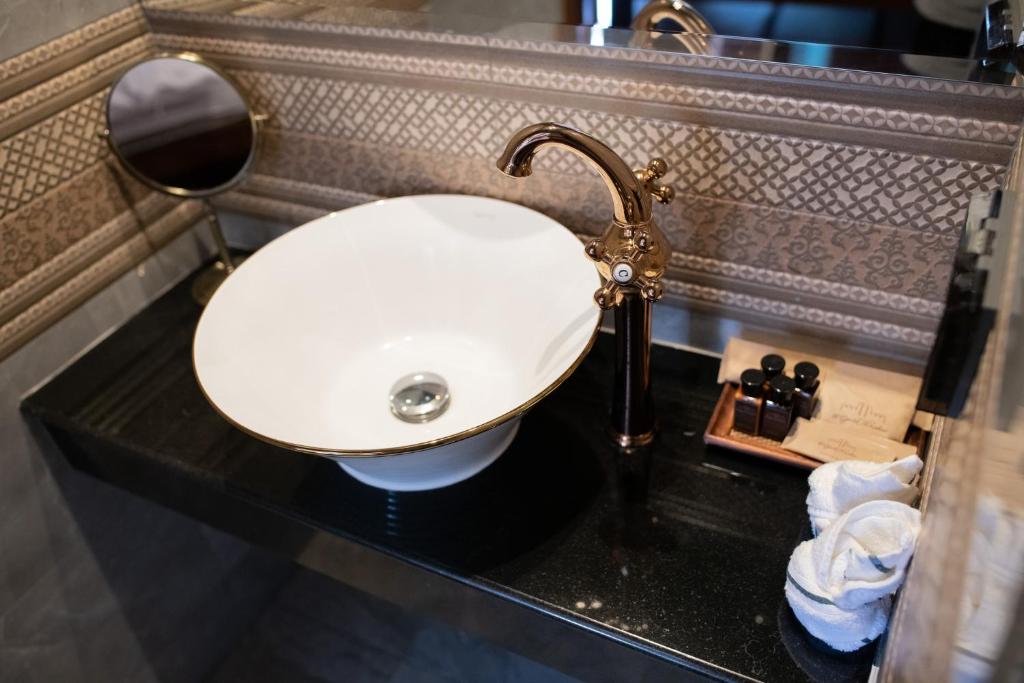 At Gate Thaphae Hotel - Resim 30