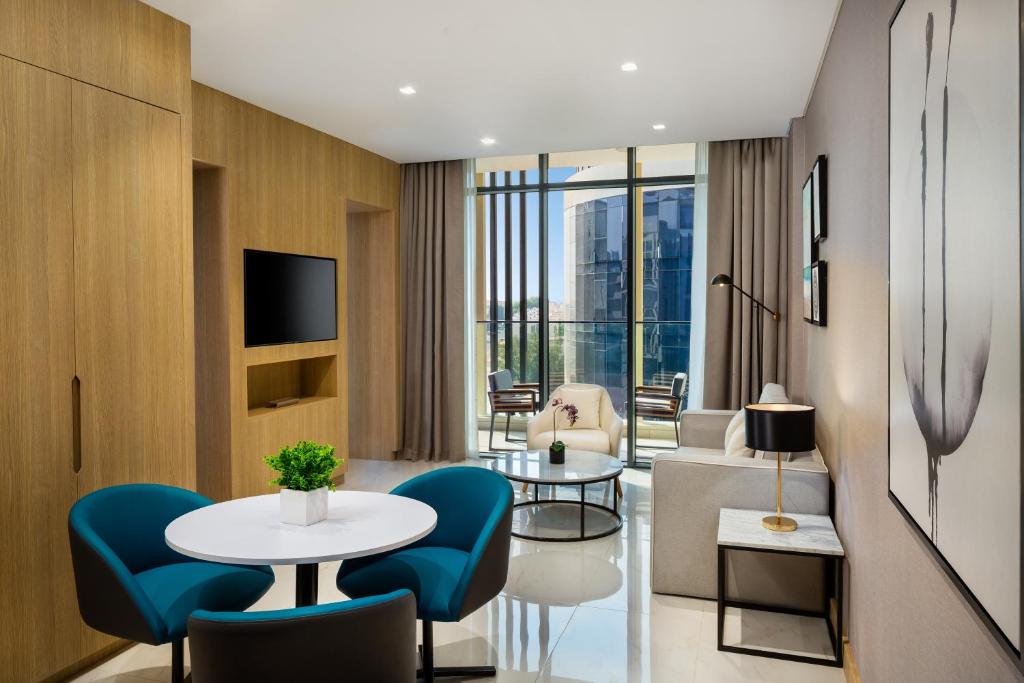Millennium Place Mirdif - Avenue Family Room