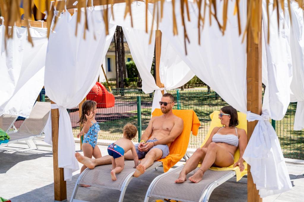 Гости Summer Time Family Resort