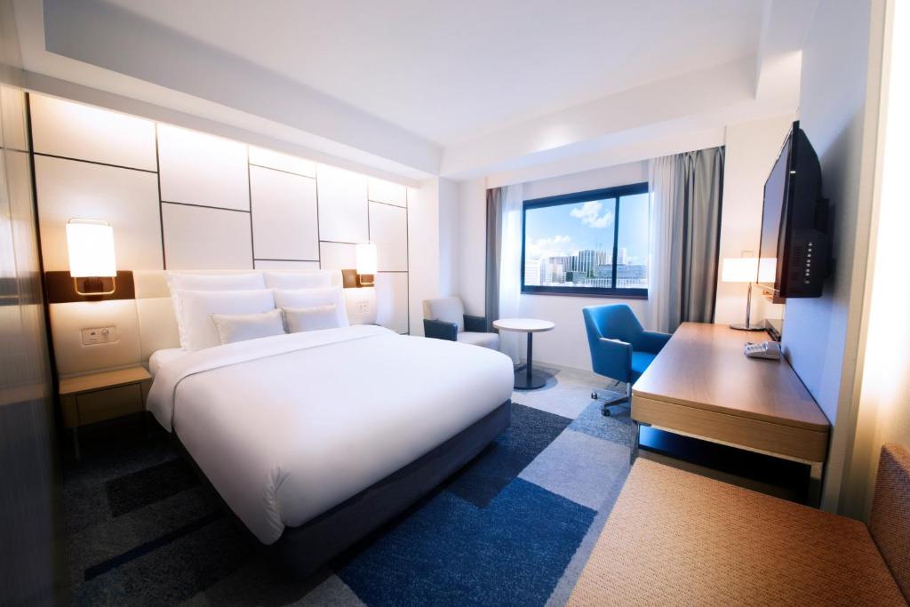 ANA Crowne Plaza Osaka by IHG - Premium Queen Room With Lounge Access - High Floor
