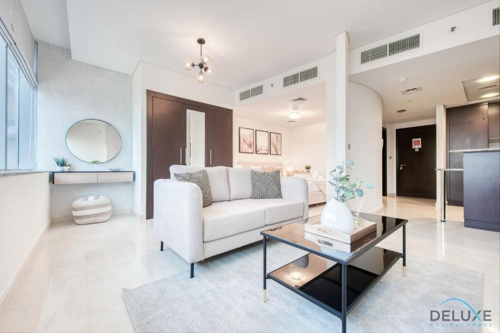 Curated visual reference: Gallery Detail: Calm Studio At Sky Gardens Difc By Deluxe Holiday Homes