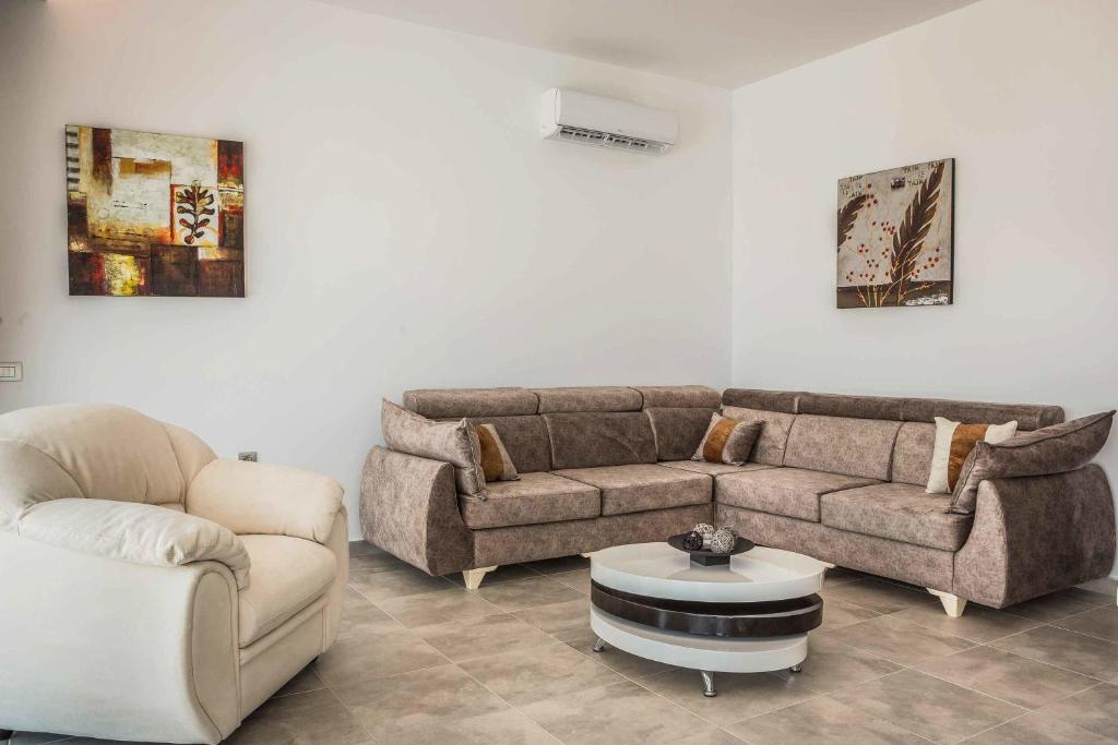 Posedenie v ubytovaní Villa Theofilos