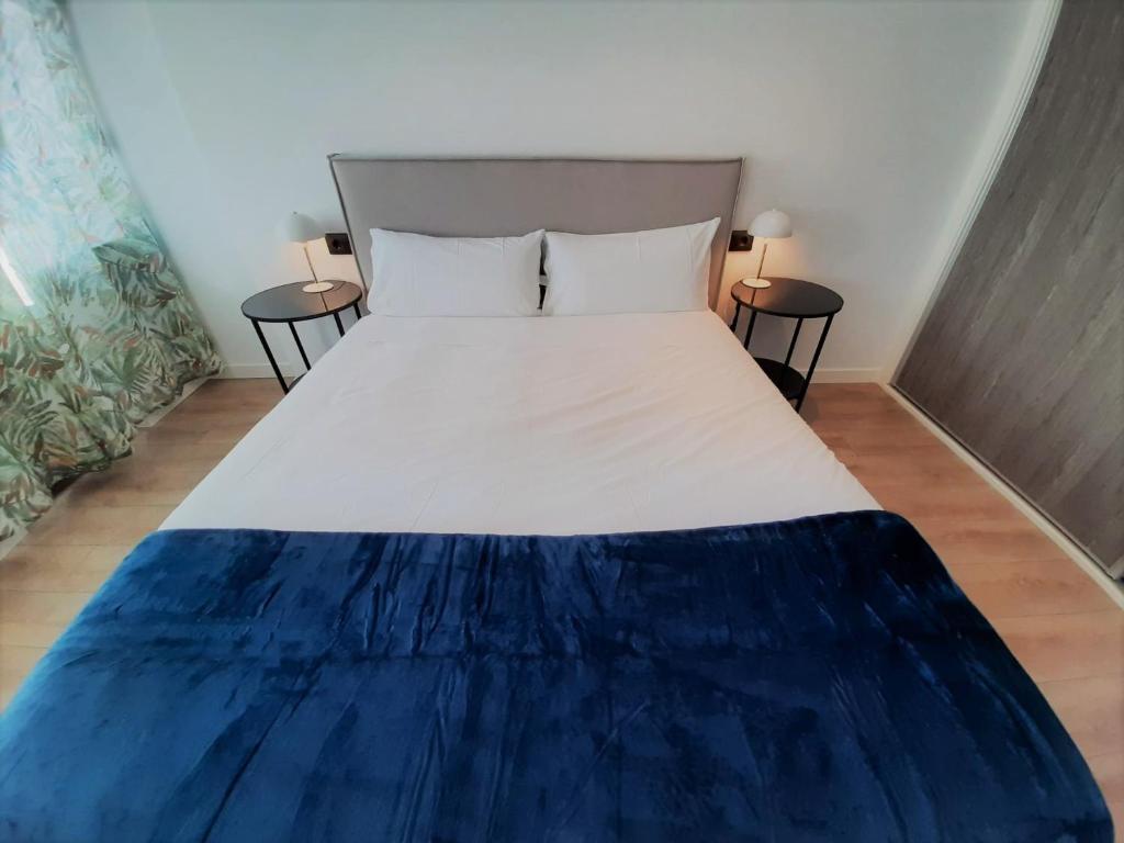 Apartamentos Celestina by gaiarooms - 15