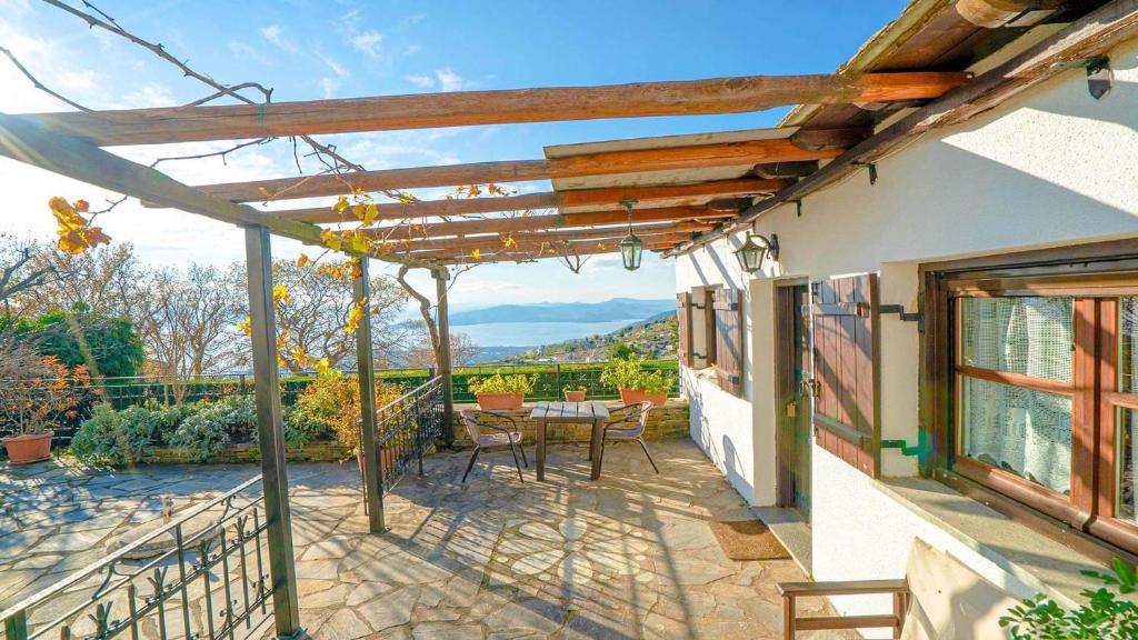 Balkon lub taras w obiekcie Chrissi Nefeli
