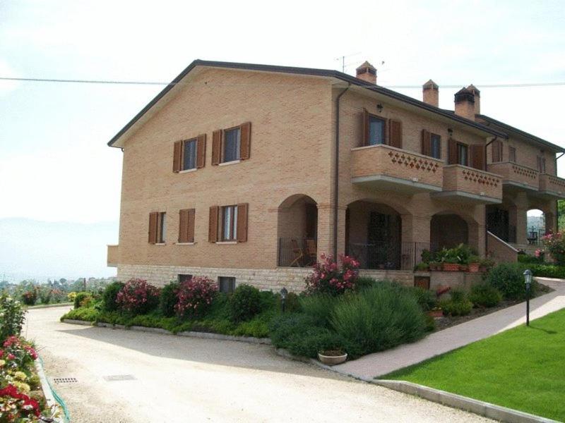 Budova, kde se the country house nachází