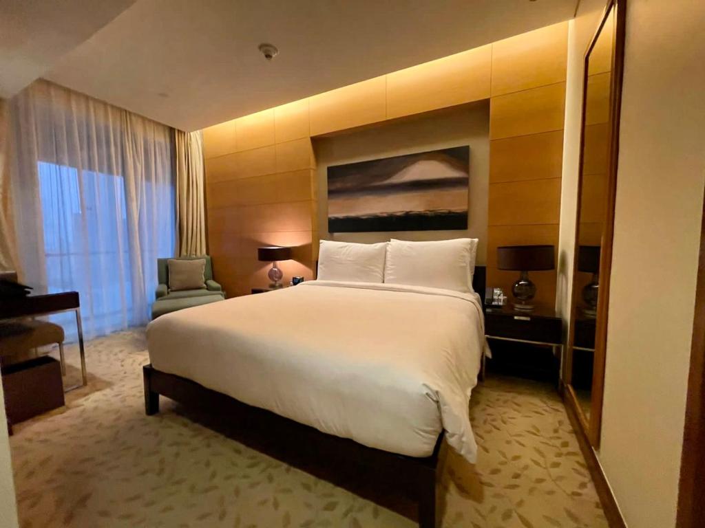 The Address Dubai Mall Hotel Apartment With Balcony (UAE Dubai