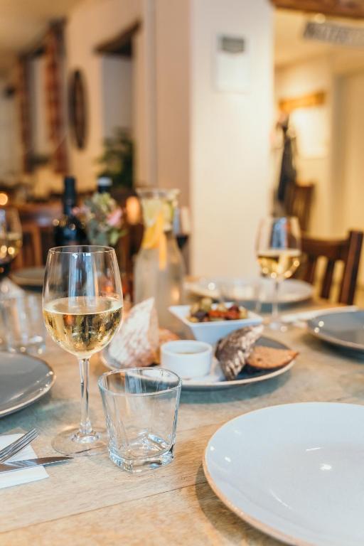 The Bear & Swan - Resim 22